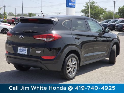 Used 2018 Hyundai Tucson SE w/ Cargo Package FWD image 14