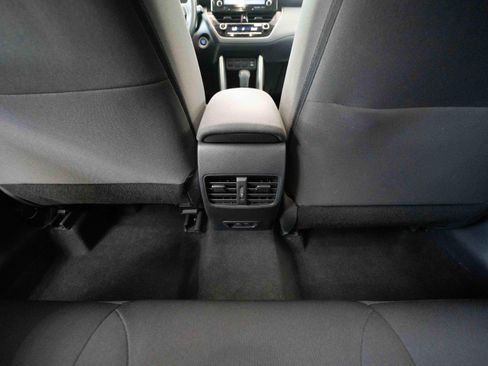 Used 2022 Toyota Corolla Cross LE w/ Moonroof Package AWD/4WD image 22