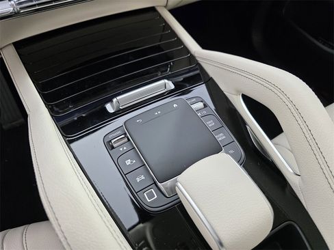 New 2026 Mercedes-Benz GLE 450 4MATIC image 18