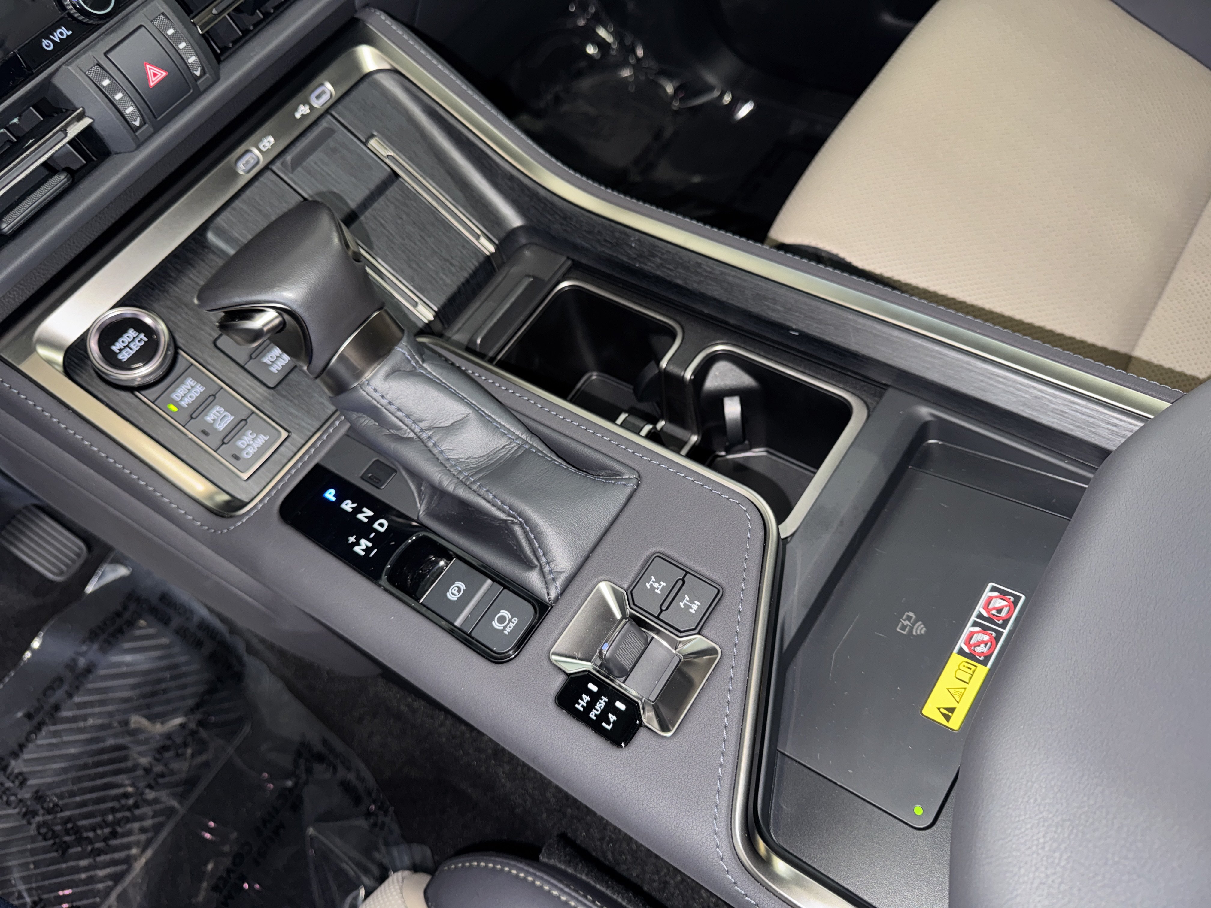Used 2024 Lexus GX 550 AWD/4WD image 29