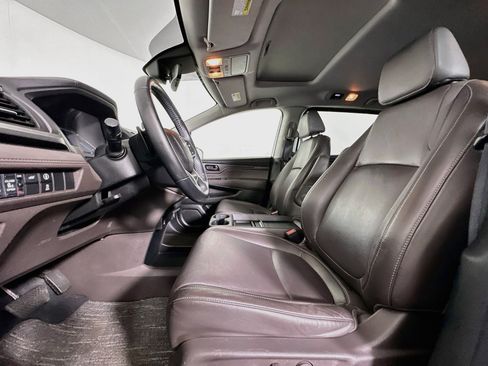 Used 2021 Honda Odyssey EX-L image 13
