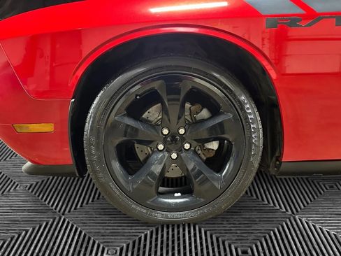Used 2012 Dodge Challenger R/T image 11