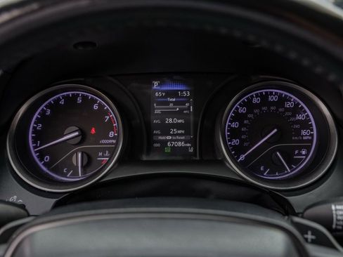 Used 2022 Toyota Camry SE image 28