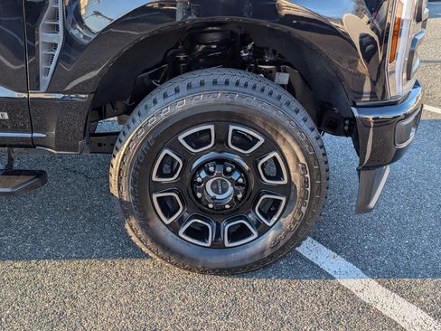 Certified 2024 Ford F250 XL w/ STX Appearance Package image 8