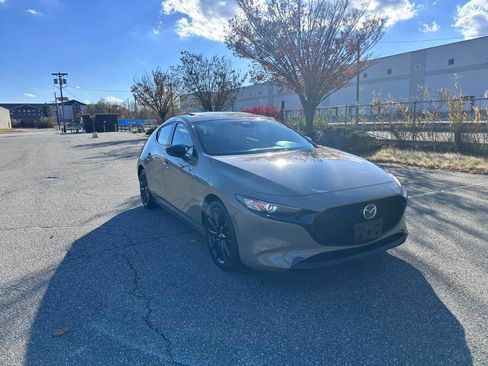 Used 2024 MAZDA MAZDA3 s image 2