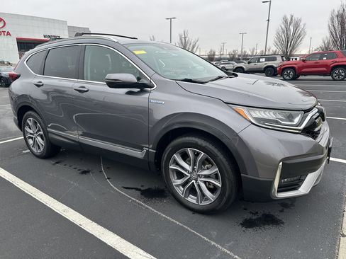 Used 2020 Honda CR-V Touring image 2