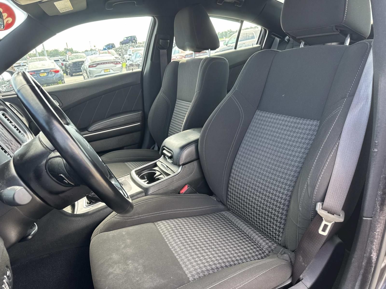 Used 2023 Dodge Charger SXT RWD image 15