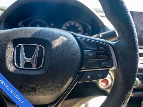 Used 2022 Honda Accord LX image 22