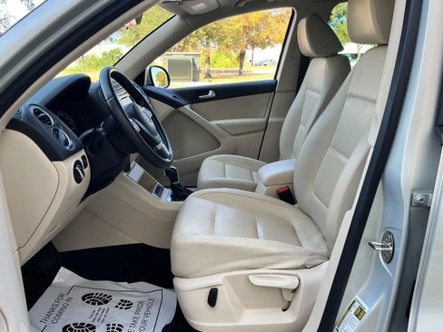 Used 2014 Volkswagen Tiguan SE FWD image 21