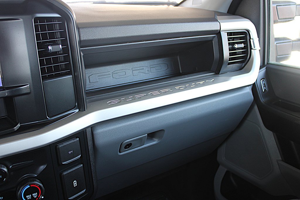 Used 2024 Ford F250 XL w/ XL Chrome Package AWD/4WD image 27