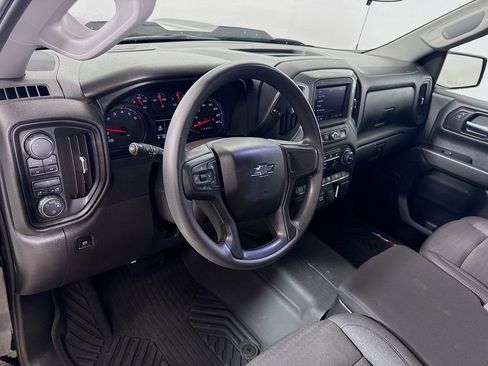 Used 2024 Chevrolet Silverado 1500 Custom Trail Boss w/ LPO, Dark Essentials Package AWD/4WD image 9