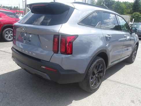 Used 2021 Kia Sorento S w/ Panoramic Sunroof Package AWD/4WD image 7