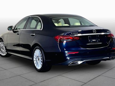 Used 2023 Mercedes-Benz E 350 4MATIC Sedan image 12