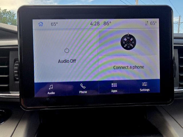 Used 2024 Ford Explorer XLT w/ Equipment Group 202A AWD/4WD image 26