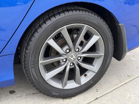 Used 2020 Honda Civic EX image 10