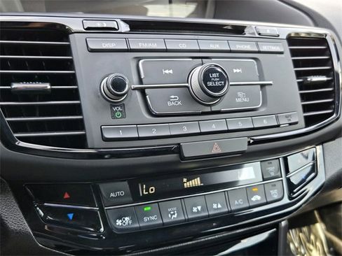 Used 2017 Honda Accord Sport image 19