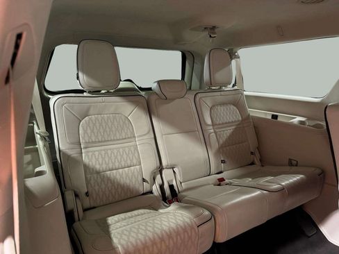 Used 2021 Lincoln Navigator L Black Label w/ Cargo Convenience Package image 26