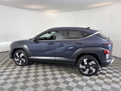 Used 2024 Hyundai Kona Limited AWD/4WD image 8