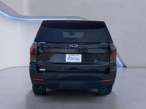 Used 2025 Chevrolet Suburban Z71 image 4
