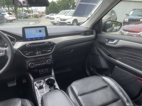 Used 2021 Ford Escape SEL FWD image 22