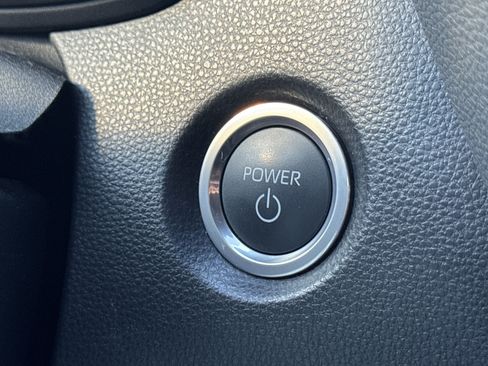 Used 2024 Toyota Corolla SE image 18