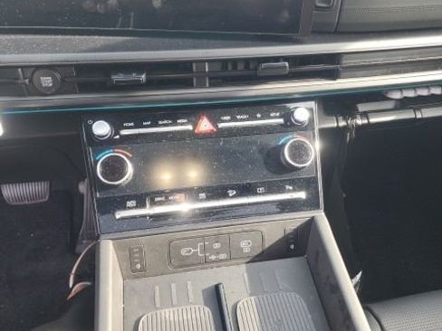 Used 2026 Hyundai Santa Fe Calligraphy w/ Tow & Go Package image 10