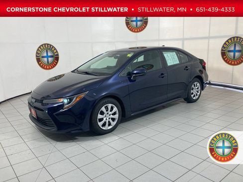 Used 2024 Toyota Corolla LE FWD image 1