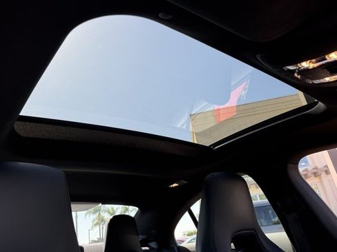 Used 2022 Mercedes-Benz CLA 250 image 7