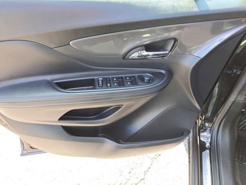 Used 2022 Buick Encore Preferred w/ Safety Package image 16