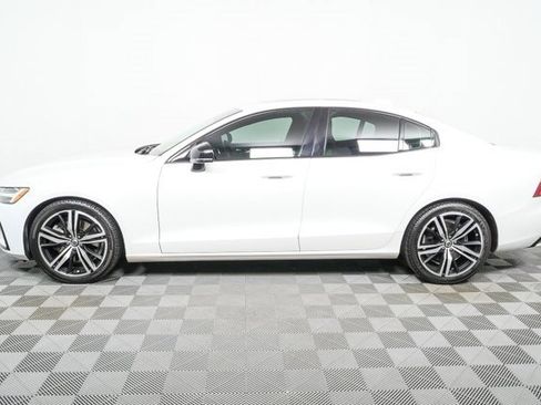 Used 2019 Volvo S60 T6 R-Design image 30