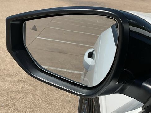 New 2026 Nissan Sentra SV w/ SV Convenience Package FWD image 10