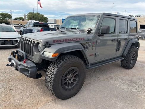 Used 2022 Jeep Wrangler Unlimited Rubicon AWD/4WD image 3