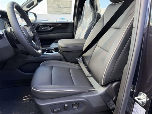 New 2026 GMC Yukon Elevation image 10