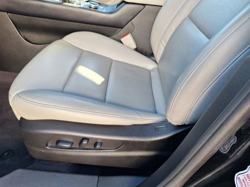 Used 2023 Cadillac XT4 Premium Luxury image 29
