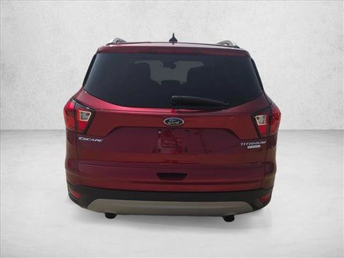 Used 2019 Ford Escape Titanium FWD image 7