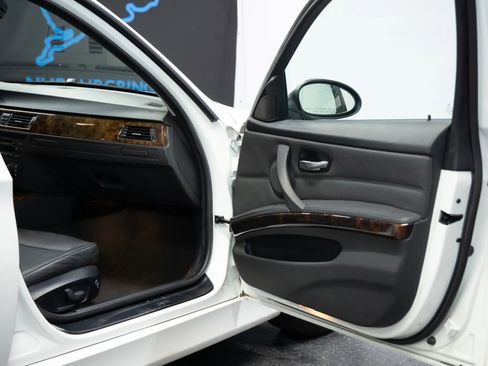 Used 2006 BMW 325xi Wagon image 21