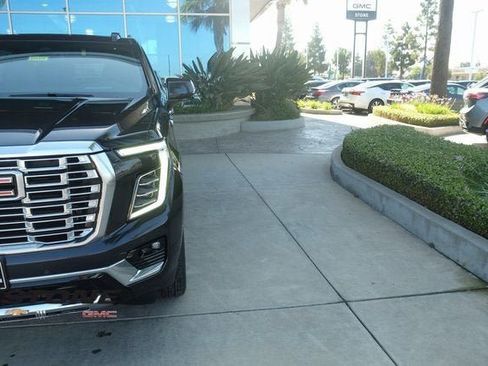 New 2025 GMC Yukon XL Denali w/ Sun & Power Step Package image 34