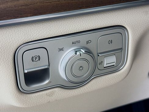 New 2026 Mercedes-Benz GLE 350 4MATIC image 11