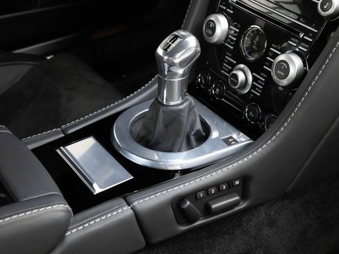 Used 2009 Aston Martin DBS Coupe RWD image 10