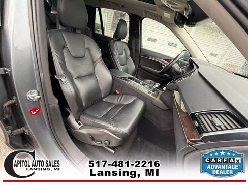 Used 2016 Volvo XC90 T6 Momentum w/ Momentum Plus Package image 21