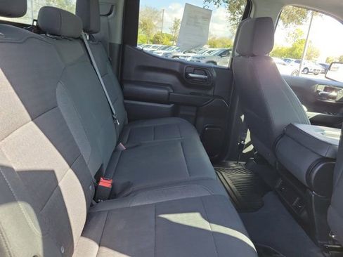 Used 2022 Chevrolet Silverado 1500 Custom image 9