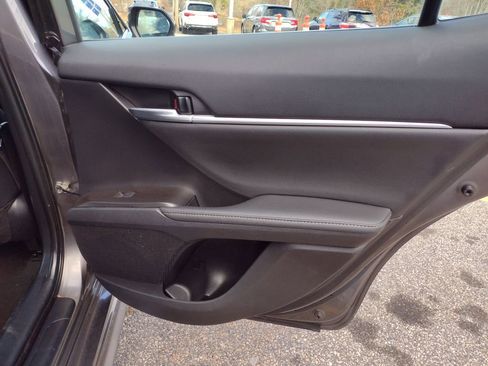 Used 2023 Toyota Camry XSE image 15