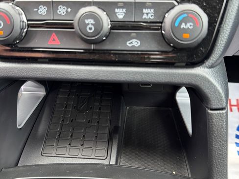 Used 2024 Ford Ranger Lariat RWD image 25