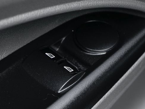 Used 2022 Ford Transit Connect XL image 19