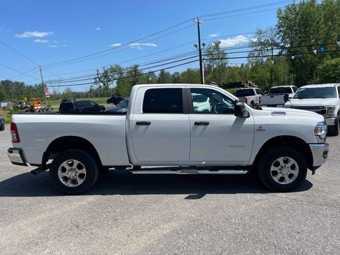 Used 2024 RAM 2500 Big Horn AWD/4WD image 8