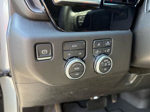 Certified 2025 GMC Sierra 1500 SLT AWD/4WD image 11
