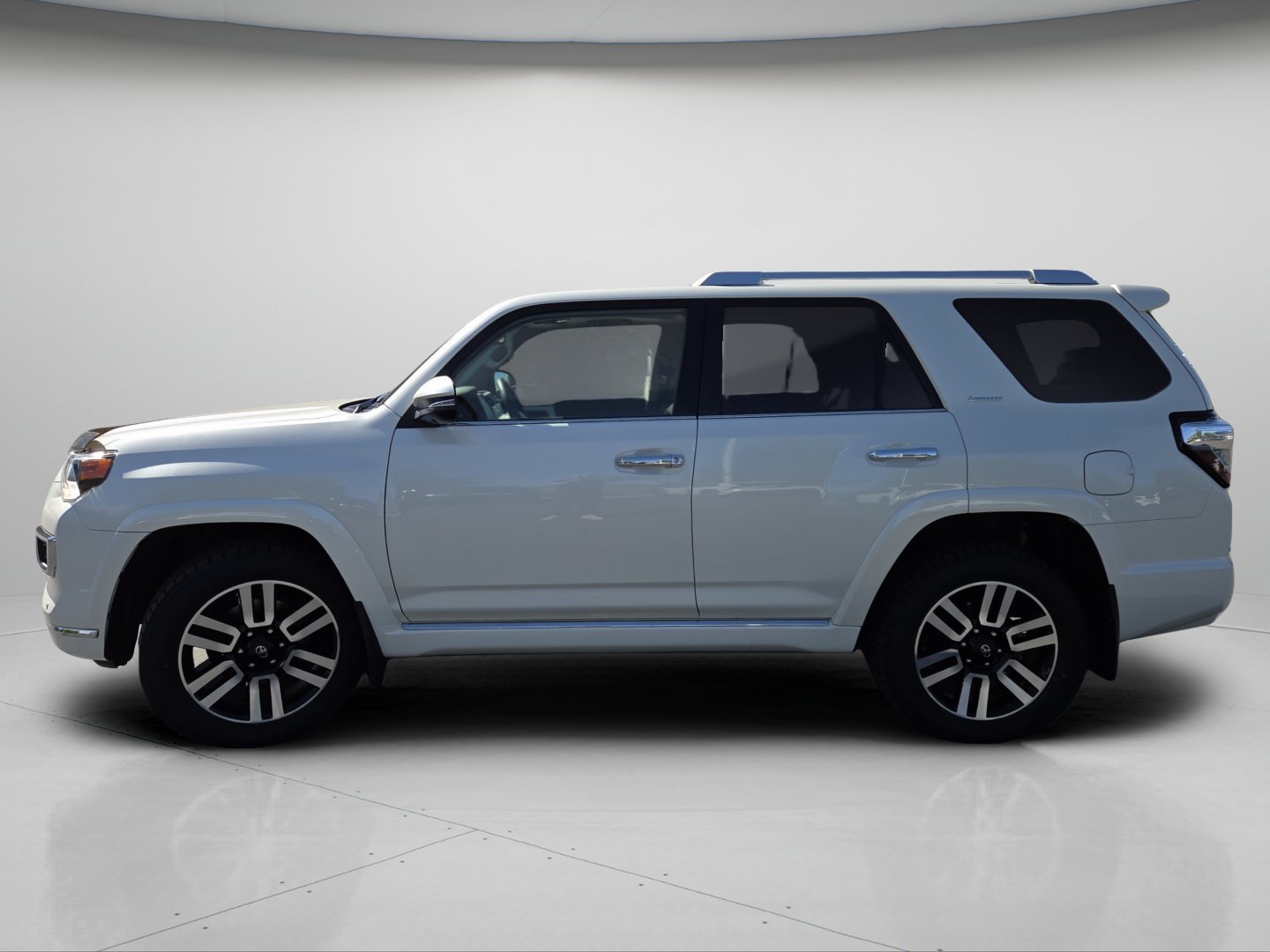 Certified 2022 Toyota 4Runner Limited AWD/4WD image 21