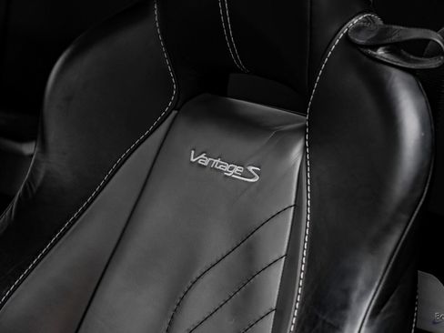 Used 2014 Aston Martin V8 Vantage S RWD image 39