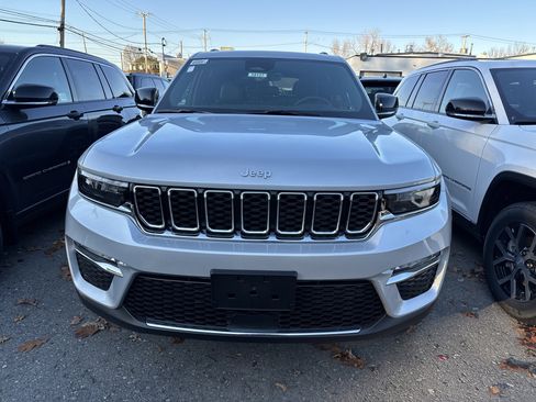 New 2025 Jeep Grand Cherokee Limited w/ MOPAR Finishing Package image 3