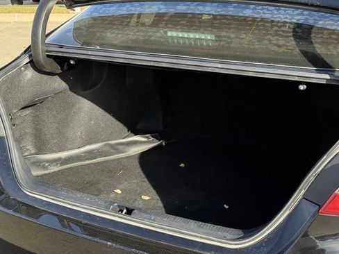 Used 2020 Toyota Camry SE image 31